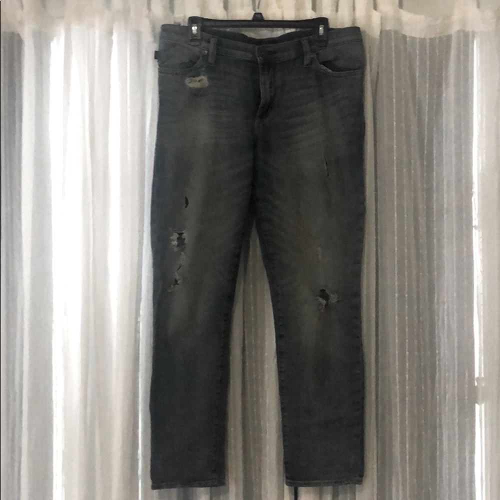 Rock and Republic distressed jeans